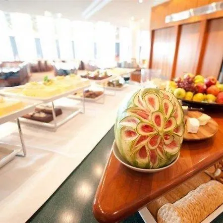 Hotel Quality Airport Stavanger 4*