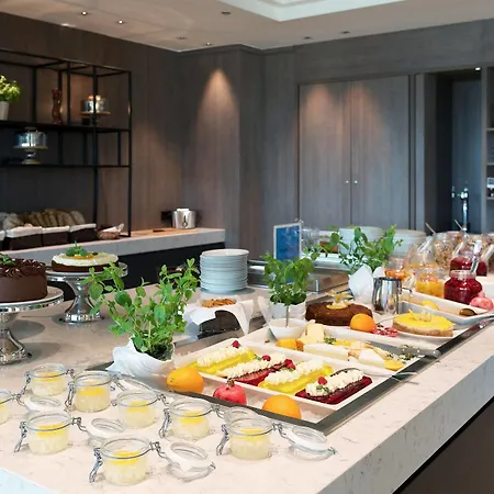 Hotel Quality Airport Stavanger 4*