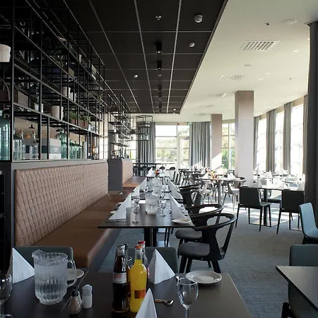Quality Airport Stavanger 4* Sola