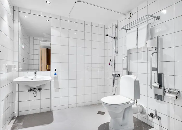 Quality Airport Stavanger 4* Sola