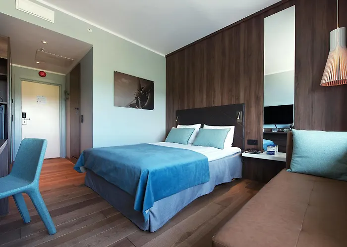 Quality Airport Stavanger 4* Sola