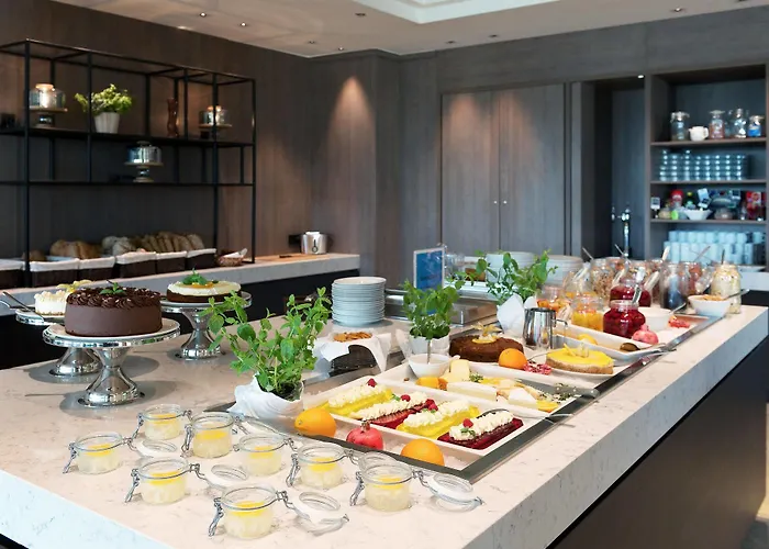 Hotel Quality Airport Stavanger 4*