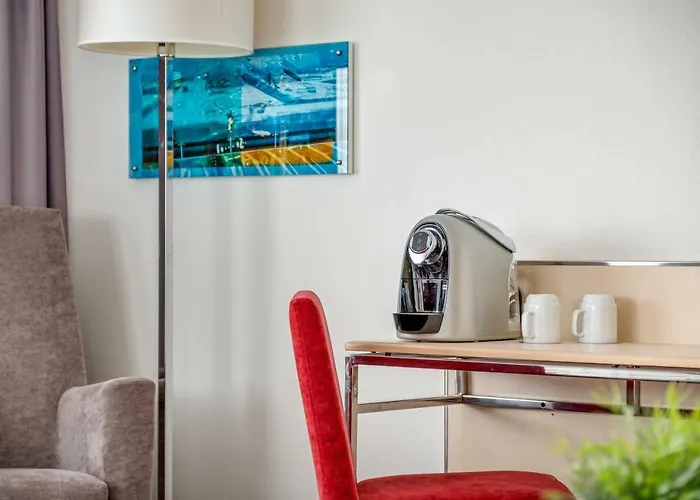 Quality Airport Stavanger 4* Sola