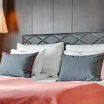 Quality Airport Stavanger 4* Sola